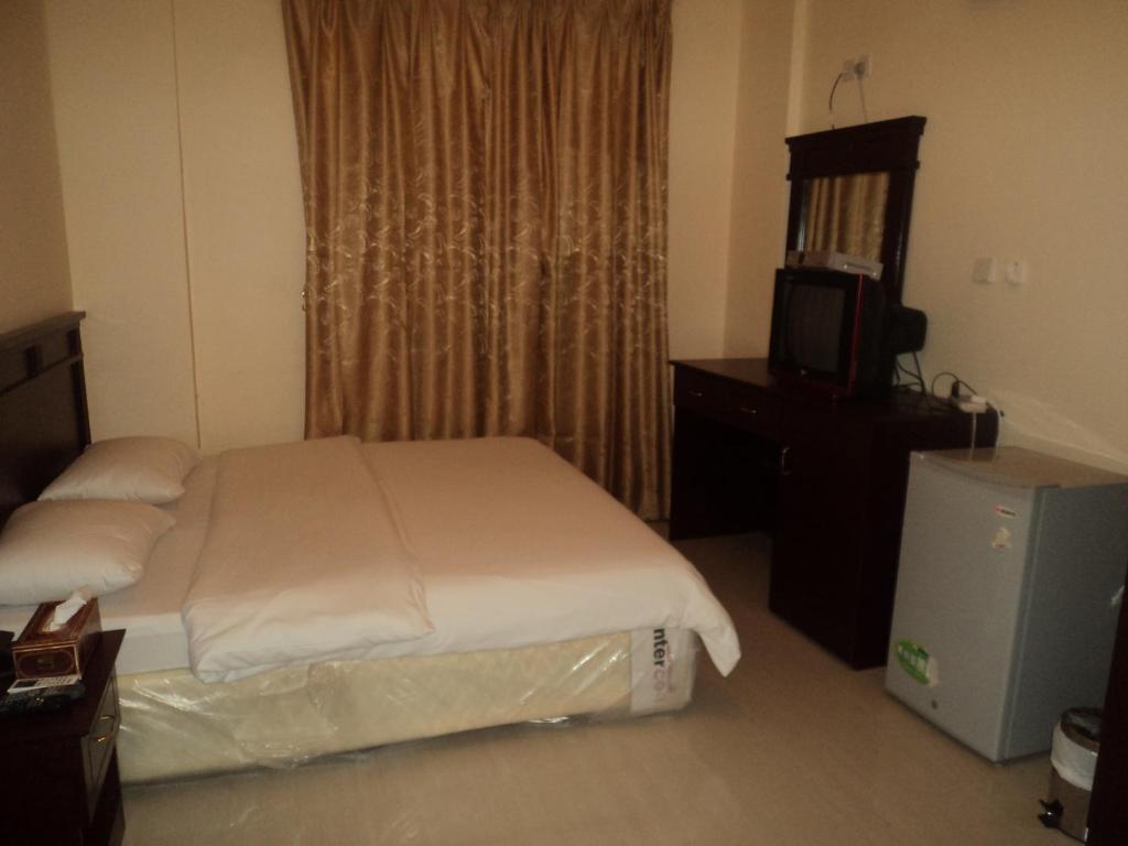 Taj Al Arab Hotel Al Buraimi Room photo